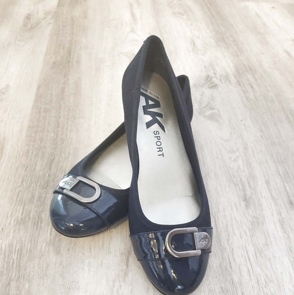 anne klein navy flats